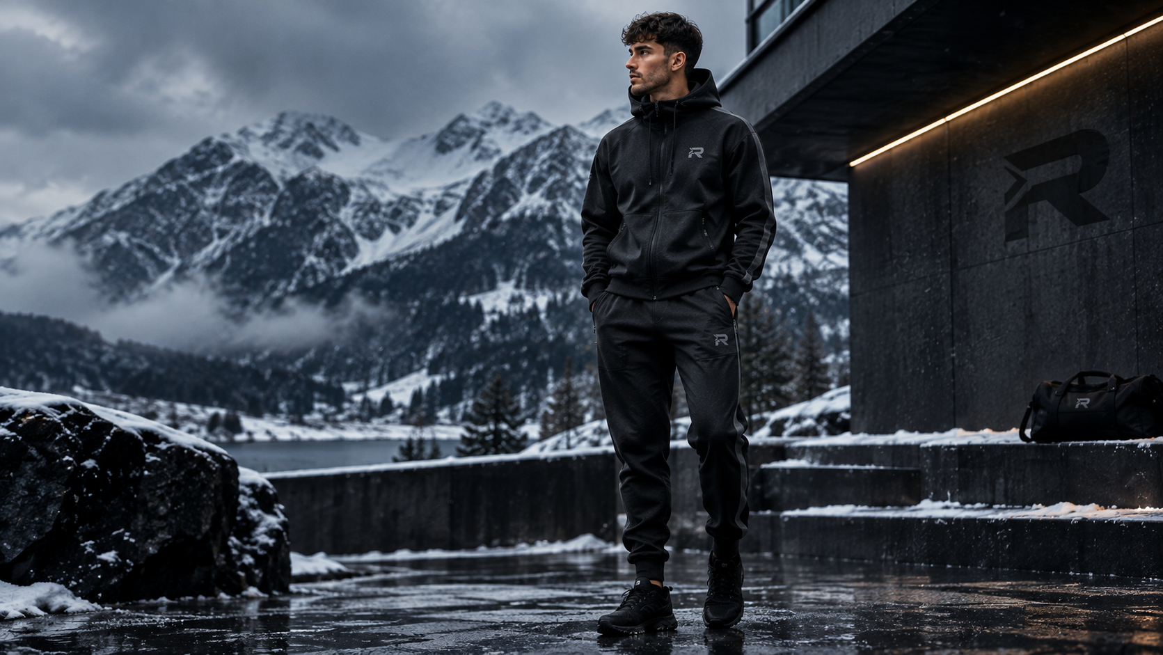 Custom winter tracksuits for men and women in thermal fleece fabric